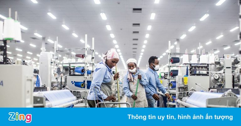 Khủng hoảng nối khủng hoảng, nền kinh tế Trung Quốc chao đảo Khủng hoảng nối khủng hoảng, nền kinh tế Trung Quốc chao đảo