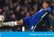 Thiago Silva và cú rướn người ở tuổi 37