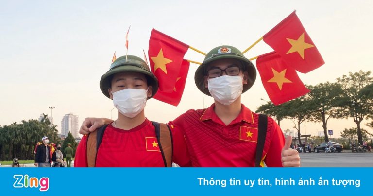 Bán tháo, cho không vé trận Việt Nam – Nhật Bản