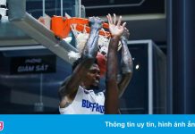 5 cú úp rổ gây bùng nổ ở VBA Premier Bubble Games