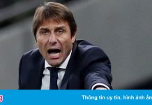 3 cầu thủ bị đuổi trong trận ra mắt của HLV Conte cùng Tottenham