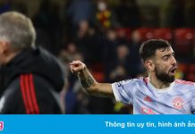 Bruno Fernandes bênh vực HLV Solskjaer sau trận thua 1-4