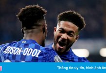 Chelsea vào vòng knock-out sau chiến thắng 4-0 trước Juventus