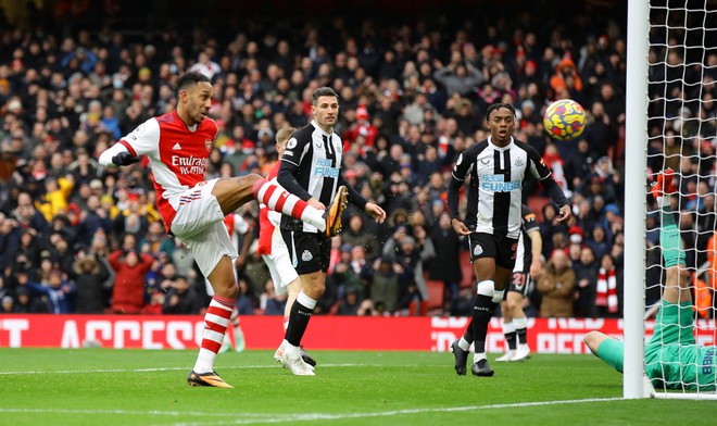 Arsenal vs Newcastle anh 7