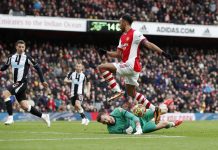Arsenal 2-0 Newcastle: Martinelli ghi bàn khi vừa vào sân Arsenal vs Newcastle anh 1