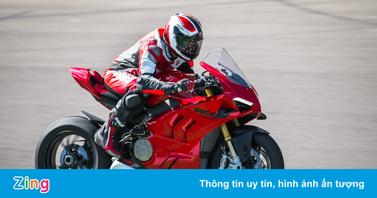 Ducati Panigale V4 đời 2022 có công suất 215,5 mã lực