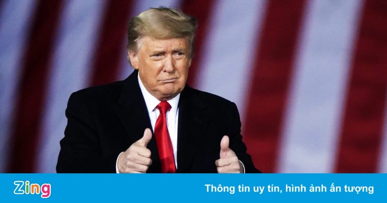 Tòa phúc thẩm tạm ngăn việc bàn giao hồ sơ của ông Trump trong vụ 6/1