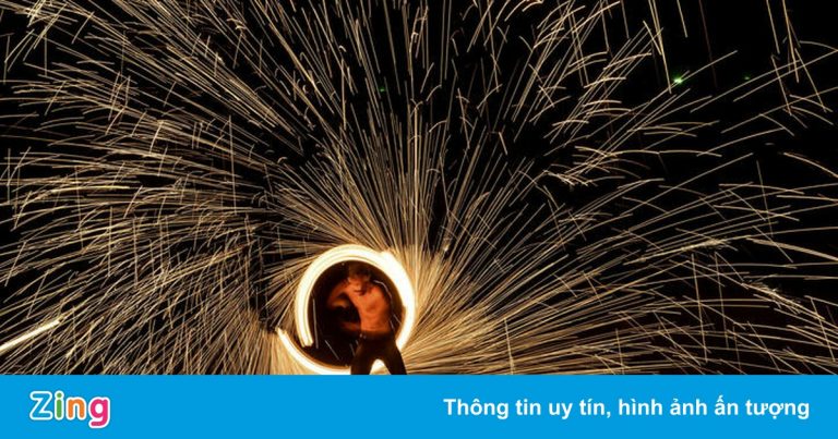 Hàng chục nghìn du khách tới Thái Lan trong ngày đầu mở cửa