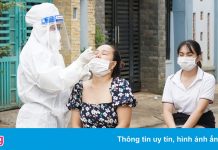 Tốc độ tiêm vaccine chậm dù ca bệnh tăng
