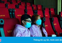 Rạp phim TP.HCM vắng vẻ ngày đầu mở cửa