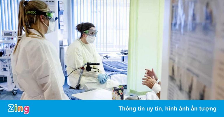 Quốc gia Tây Âu đầu tiên tái phong tỏa