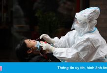 Người dân Trung Quốc leo rào trốn xét nghiệm Covid-19