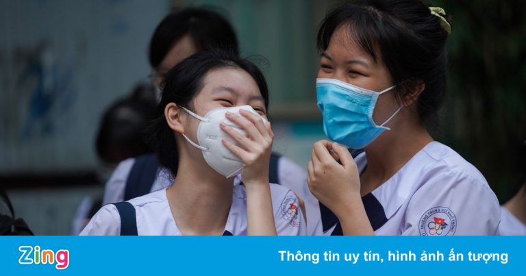 TP.HCM, Hà Nội cần sớm mở cửa lại trường học