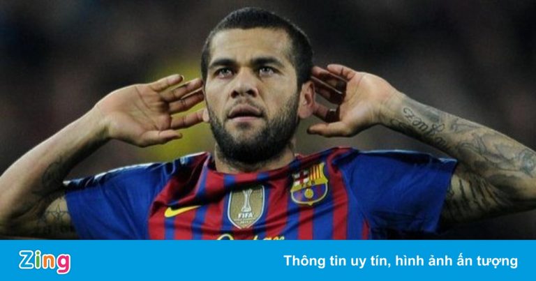 Barca muốn chiêu mộ Dani Alves