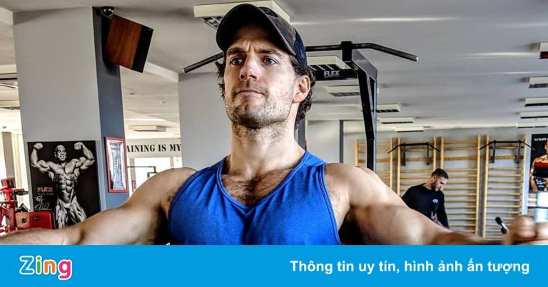 Giây phút tồi tệ nhất của Henry Cavill