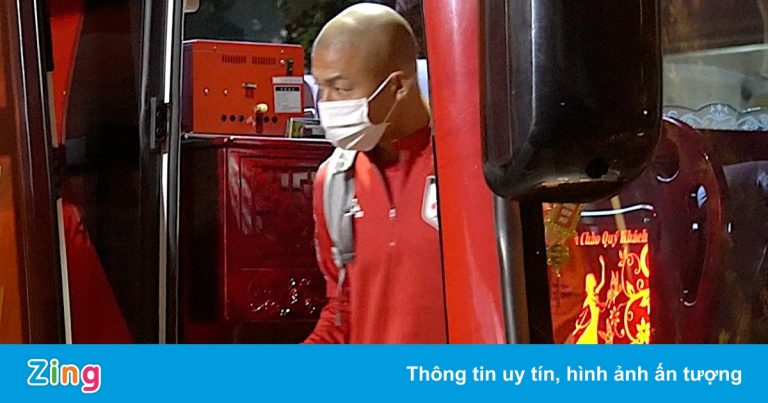 Tuyển Nhật Bản tập buổi đầu tiên trước trận gặp Việt Nam