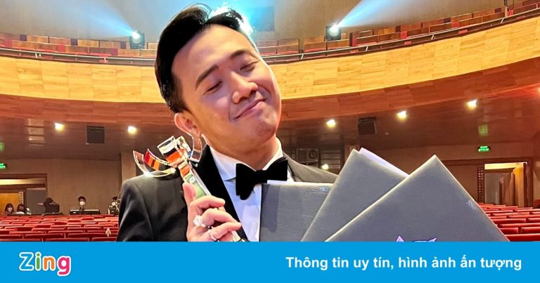 Bội thu giải thưởng cho ‘Bố già’ và bất ngờ ở liên hoan phim