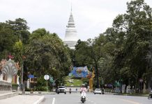 Campuchia mở cửa với du khách đã hoàn tất tiêm phòng COVID-19 Campuchia mở cửa với du khách đã hoàn tất tiêm phòng COVID-19 - Ảnh 1.