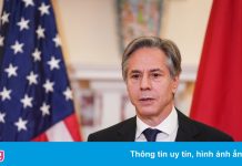 Mỹ ca ngợi Nam Phi phát hiện nhanh biến chủng mới