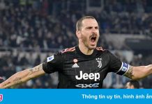 Juventus đánh bại Lazio bằng 2 quả penalty của Bonucci