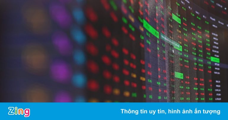 Hàng loạt cổ phiếu tăng nóng 5-10 lần