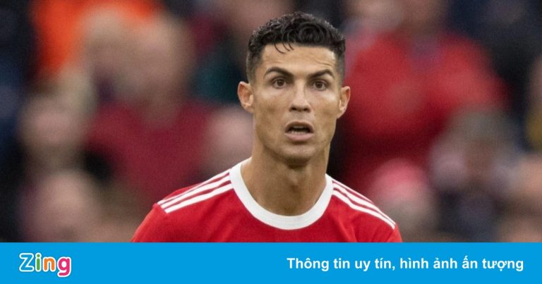 Man United cần chơi bóng bằng đầu