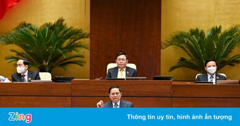 Quốc hội giao mục tiêu GDP năm 2022 tăng 6-6,5%