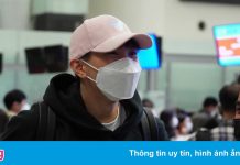 Văn Hậu bay sang Hàn Quốc phẫu thuật