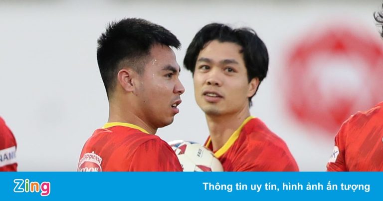 Tuyển Việt Nam tập xoay tua đội hình ở AFF Cup