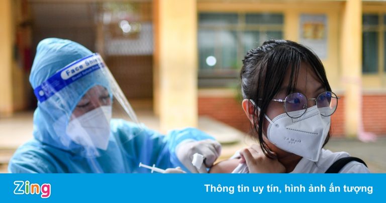 Bốn trẻ phản vệ sau khi tiêm vaccine Covid-19 tại Bắc Giang