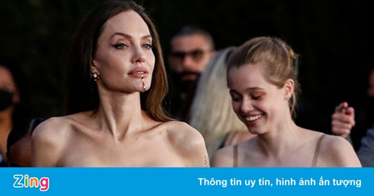 Mẹ con Angelina Jolie đang thổi bùng xu hướng mới