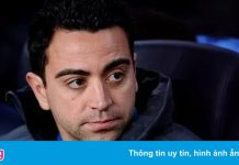 Xavi khó cứu Barca với túi tiền rỗng
