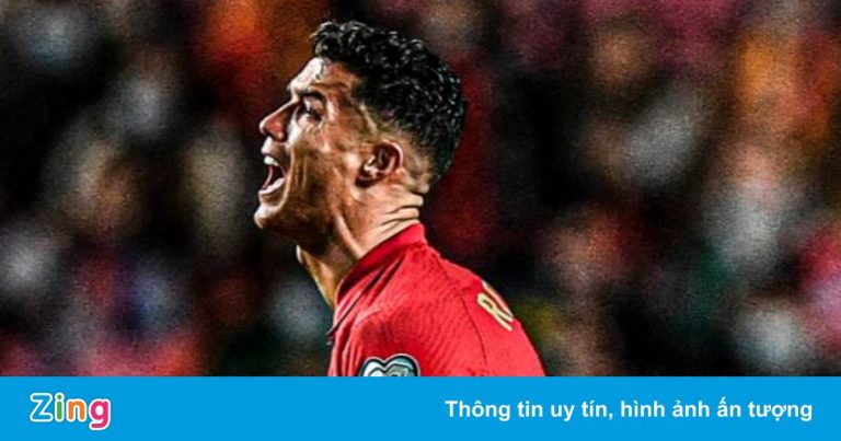 Ronaldo khóc sau trận thua Serbia