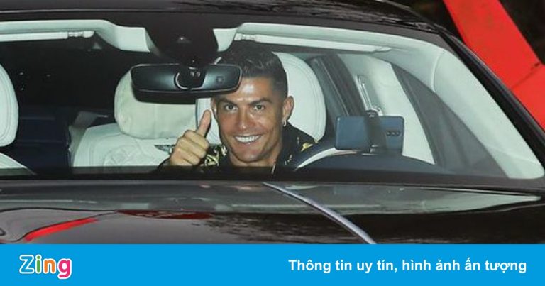 Ronaldo rạng rỡ khi trở lại Man United