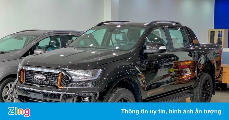 Ford Ranger khan hàng vì thiếu linh kiện, khách đợi giảm trước bạ