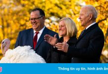 Tổng thống Biden xá tội cho gà tây