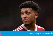 MU đưa Sancho đá hậu vệ phải