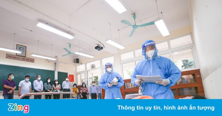 Các quận, huyện ở Hà Nội thiếu thốn khi lập trạm y tế lưu động