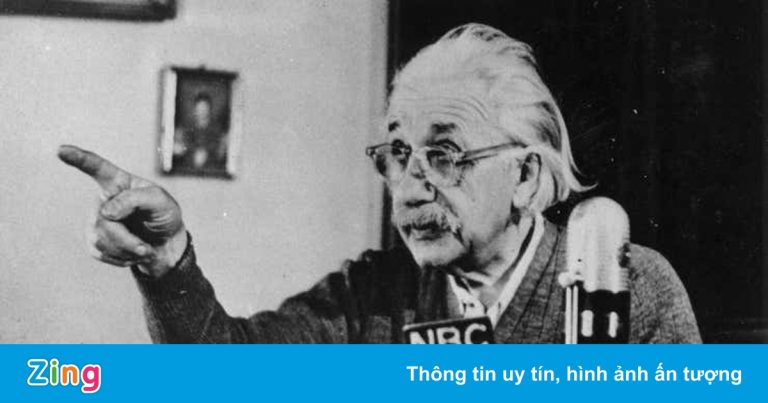 Bản thảo lỗi của Einstein được bán với giá 15 triệu USD