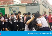 Học sinh cầm dao, kiếm ‘xử nhau’ vì ghen tuông, không cho chép bài