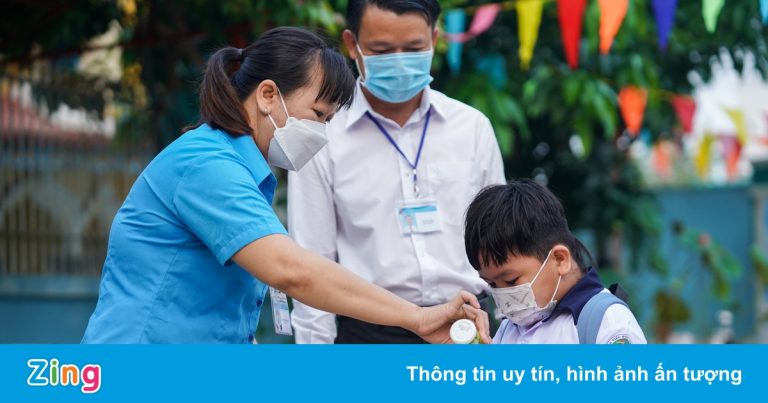 TP.HCM sẽ ban hành cẩm nang phòng, chống Covid-19 trong trường học