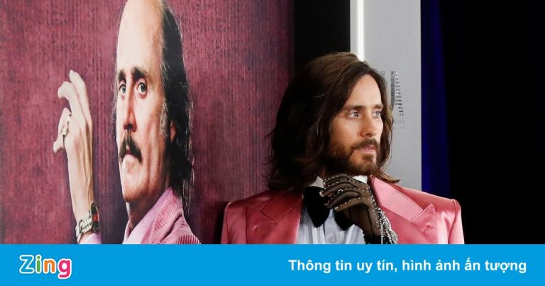 Đằng sau lớp hóa trang tốn 3,5 tiếng của Jared Leto