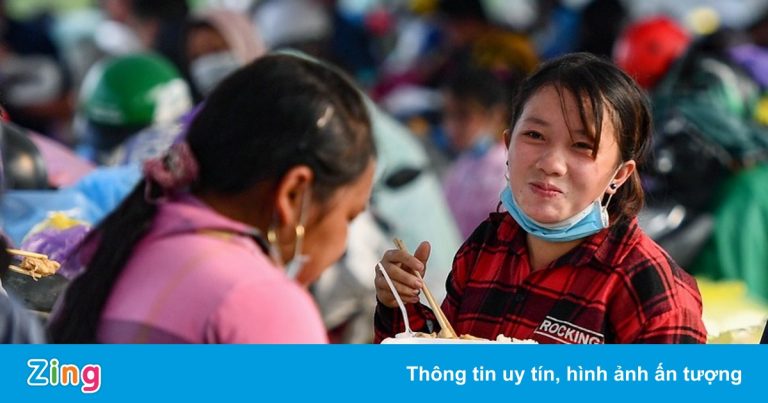 Có nơi thương lượng 2 năm mới tăng 1.000 đồng tiền ăn cho công nhân