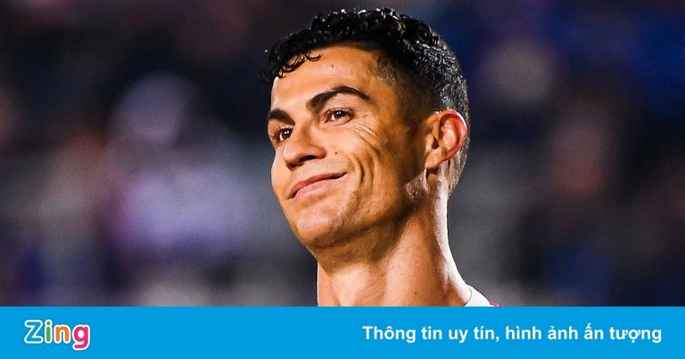 Ronaldo cứu MU và Solskjaer đến bao giờ