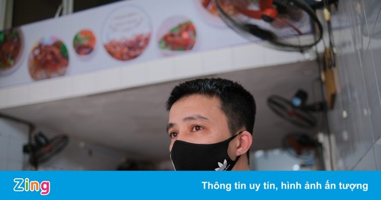 Bán hàng sau 21h, phục vụ đồ uống có cồn không làm tăng lây nhiễm nCoV Bán hàng sau 21h, phục vụ đồ uống có cồn không làm tăng lây nhiễm nCoV