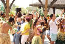 Chính phủ đồng ý 5 địa phương được thí điểm đón khách du lịch quốc tế từ tháng 11 Chính phủ đồng ý 5 địa phương được thí điểm đón khách du lịch quốc tế từ tháng 11 - Ảnh 1.