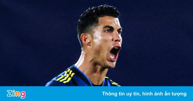 Ronaldo tỏa sáng đưa MU vào vòng knock-out Champions League