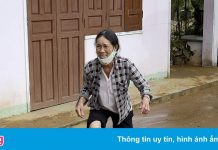 Núi Cấm liên tục sạt lở, bùn nhão tràn vào nhà dân