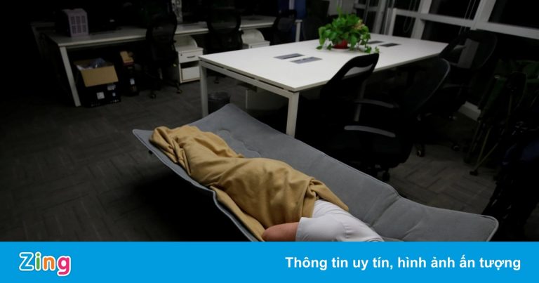 Công ty Trung Quốc bị điều tra vì ép nhân viên làm thêm không lương