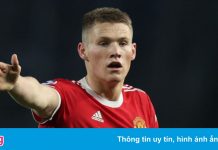 Roy Keane chỉ tên 3 cầu thủ không đủ khả năng chơi cho MU